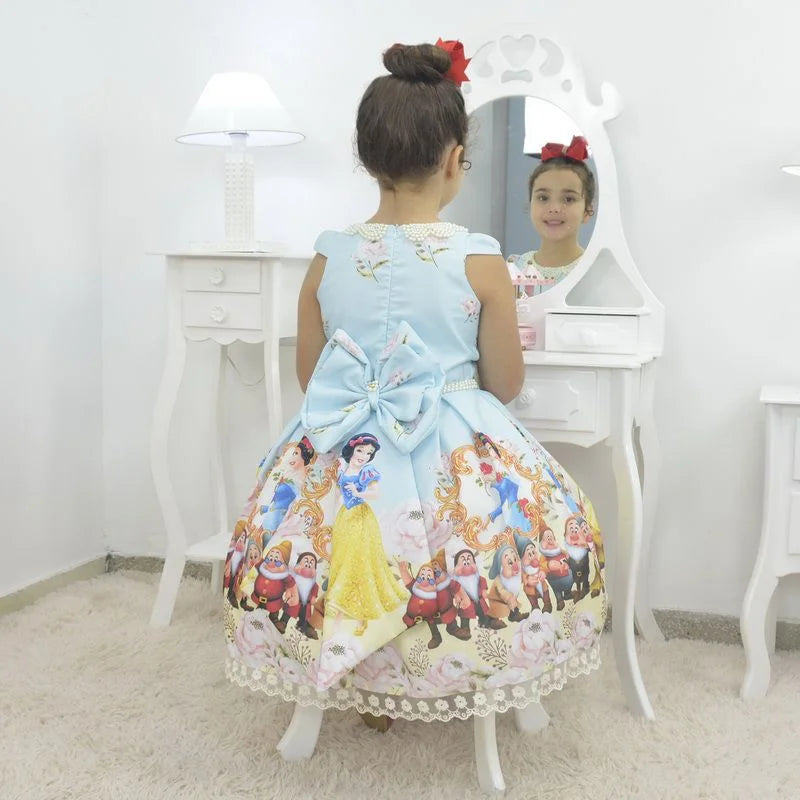 Luxurious Girl's Snow White Dress: – Moderna Meninas
